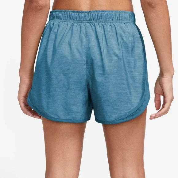 NWOT Women’s Nike Tempo Shorts - Picture 3 of 8